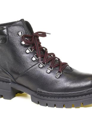 Жіночі повсякденні черевики код: 056149, останній розмір: 39