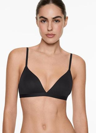 Бюстгалтер мягкий oysho 85b не ощущается на теле xl черный