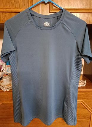 Жіноча футболка,для занять спортом , розмір s36/38 40/42