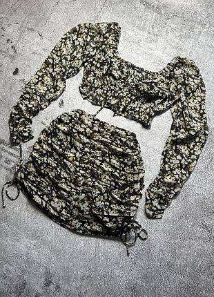 Жіночий костюм gina tricot