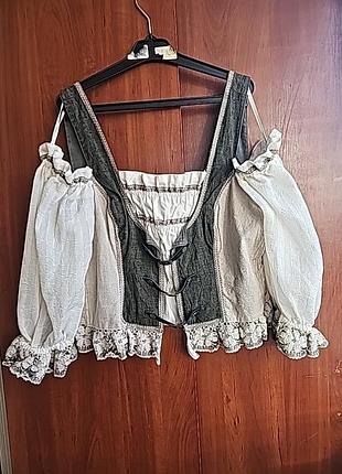 🛍landhause.  шикарна стильна блузка-корсет.
розмір універсальний. 
інформація в розділі про мене. 
заміри по запросу