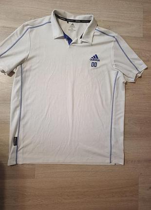Базовая тенниска от бренда adidas