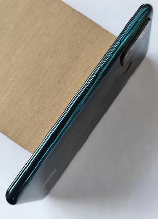 Tecno camon 15 4/64 gb 4