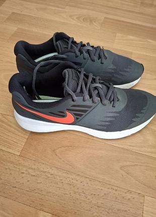 Оригинальные кроссовки nike