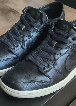 10.5 / 44.5 / nike dunk sb / jordan / black / real leather / sneakers / фирменные кроссовки от самыхких / черных цветов / asics tiger / классическая обувь