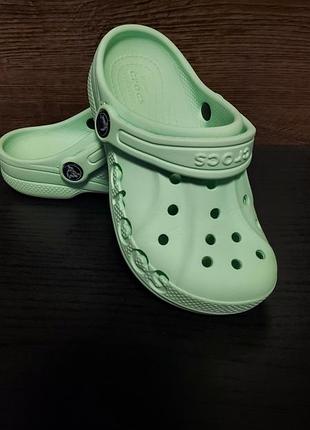 Сабо crocs baya clog у ніжному м'ятно-фісташковому  кольорі