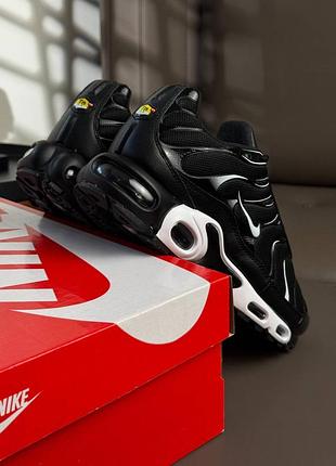 Мужские кроссовки nike air max plus black white 2