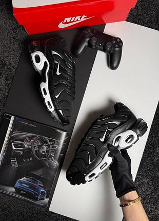 Мужские кроссовки nike air max plus black white 10