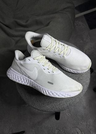 Кросівки nike revolution 5 44.5 28.5 кроссовки найк революшн