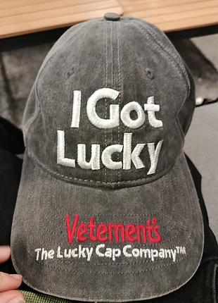 Кепка vetements"i got lucky"