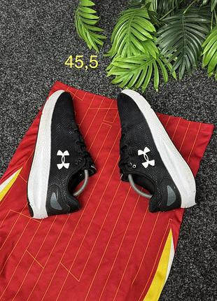 Кросівки under armour розмір 45,5 29,5 сантиметрів оригінал