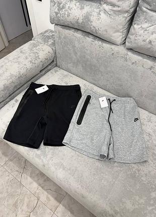 Шорти nike tech fleece