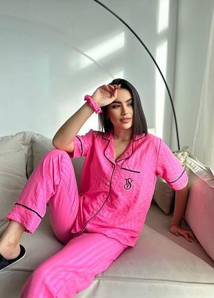 Піжама жіноча рожева victoria's secret - комплект сорочка та штани (віскоза + поліестер, туреччина)