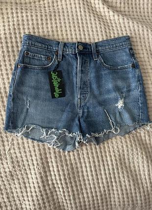 Джинсовв шорти levis