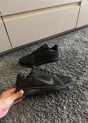 Оригінальні чоловічі кросівки nike