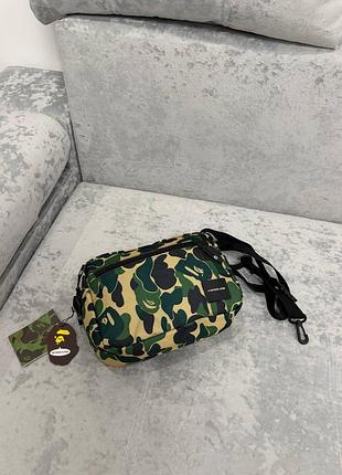 Месенджер через плече bape