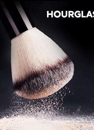 Пензлик для пудри hourglass no. 1 powder brush