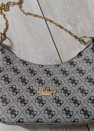 Сумочка багет guess