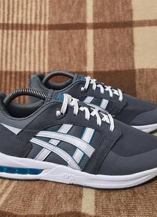 Мужские кроссовки asics