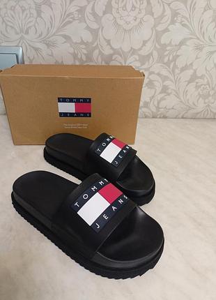 Шлепки timemy hilfiger