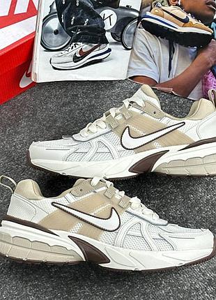 Чоловічі кросівки nike v2k runtekk beige