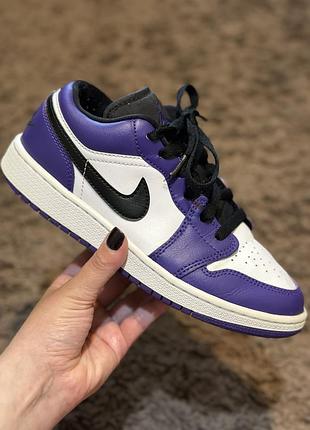 Оригінальні кросівки nike jordan 1 low court purple 36 розмір
