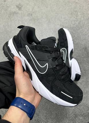Чоловічі кросівки nike v2k runtekk black white