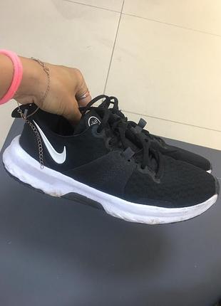 Кросівки оригіналні nike