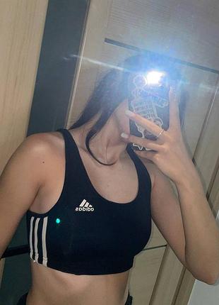 Спорт топ адідас