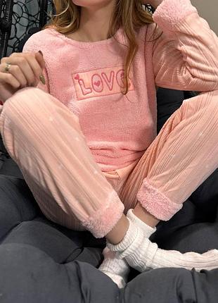 Пижама женская махровая теплая зимняя розовая с принтом love домашняя плюшевая мягкая кофта и штаны теплая пижама для сна и дома xl