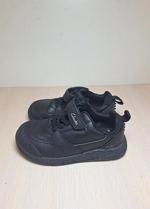 Кросівки clarks