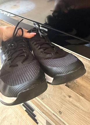 Кроссовки nike 4