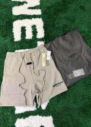 🦴 essentials short 2