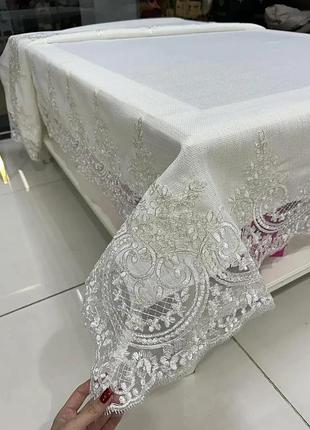 Скатерть с французским кружевом на прямоугольный стол 160x300