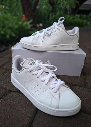 Кросівки adidas (оригінал)40р.б.у