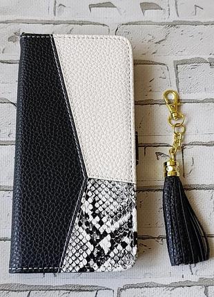 Чохол-книжка для motorola moto g13 / g23 | wallet case з ремінцем | чорно-білий (snake style)