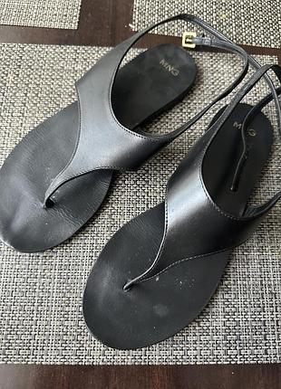 Шкіряні босоніжки mango розмір 37