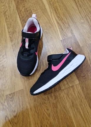 Кроссовки nike revolution / размер 31,5 оригинал