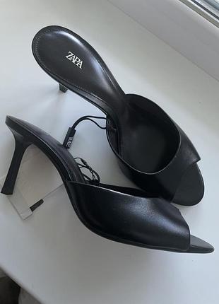 Мюлі на підборах zara з натуральної шкіри