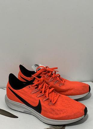 Яскраві кросівки nike оригінал