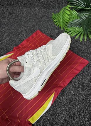 Кросівки nike run swift розмір 40 25 см оригінал