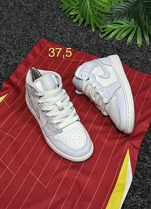 Кросівки nike air jordan оригінал розмір 37,5 (23,5см)