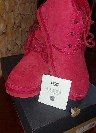 Нові чоботи, черевики ugg оригінальний,  червоні.замшеві,натуральне хутро всередині.