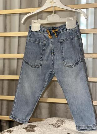 Дитячі джинси 12-18м. zara