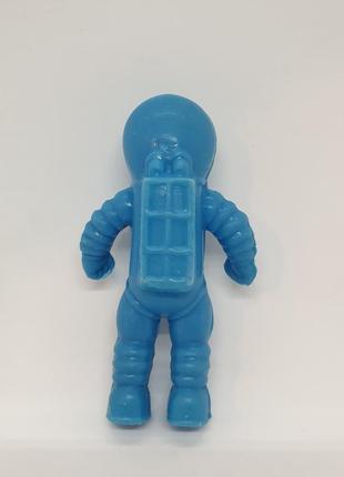 Игрушка фигурка ссср космонавт космос 11 см полиэтилен4 фото