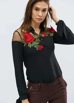 Жіноча блузка з квітковими нашивками бургунді | 97987