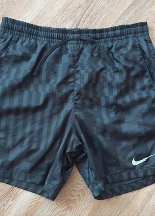Мужские шорты nike zig zag logo printed