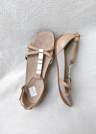Натуральная кожа. сандалии босоножки на танкетке clarks р. 39 стелька 25 см
