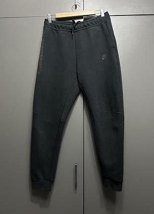 Спортивні штани nike tech fleece