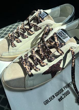 Жіночі кеди golden goose